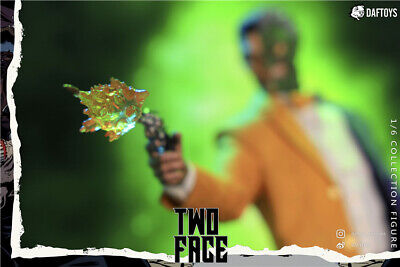 DAFTOYS Batman Two-Face Green Face 1/6 Action Figure DAFTOYS Batman Two-Face Green Face 1/6 Action Figure