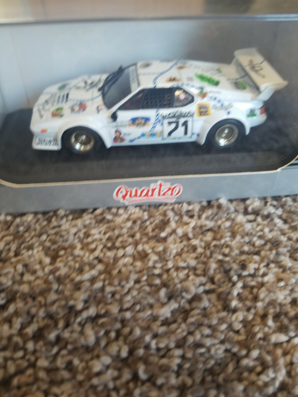 Picture 2 of 9