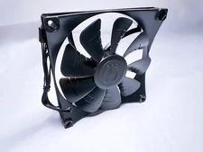 RL4ZT1352512HH EVGA FX 140mm Fan 12VDC 0.45A 4-Pin PWM Controlled 113.5 CFM
