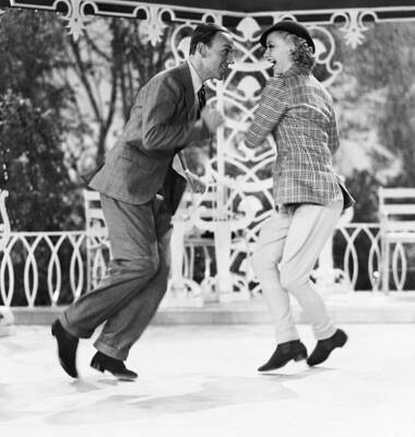 Fred Astaire And Ginger Rogers Dancing - Hollywood Ca Fred Asta 1935 Old Photo
