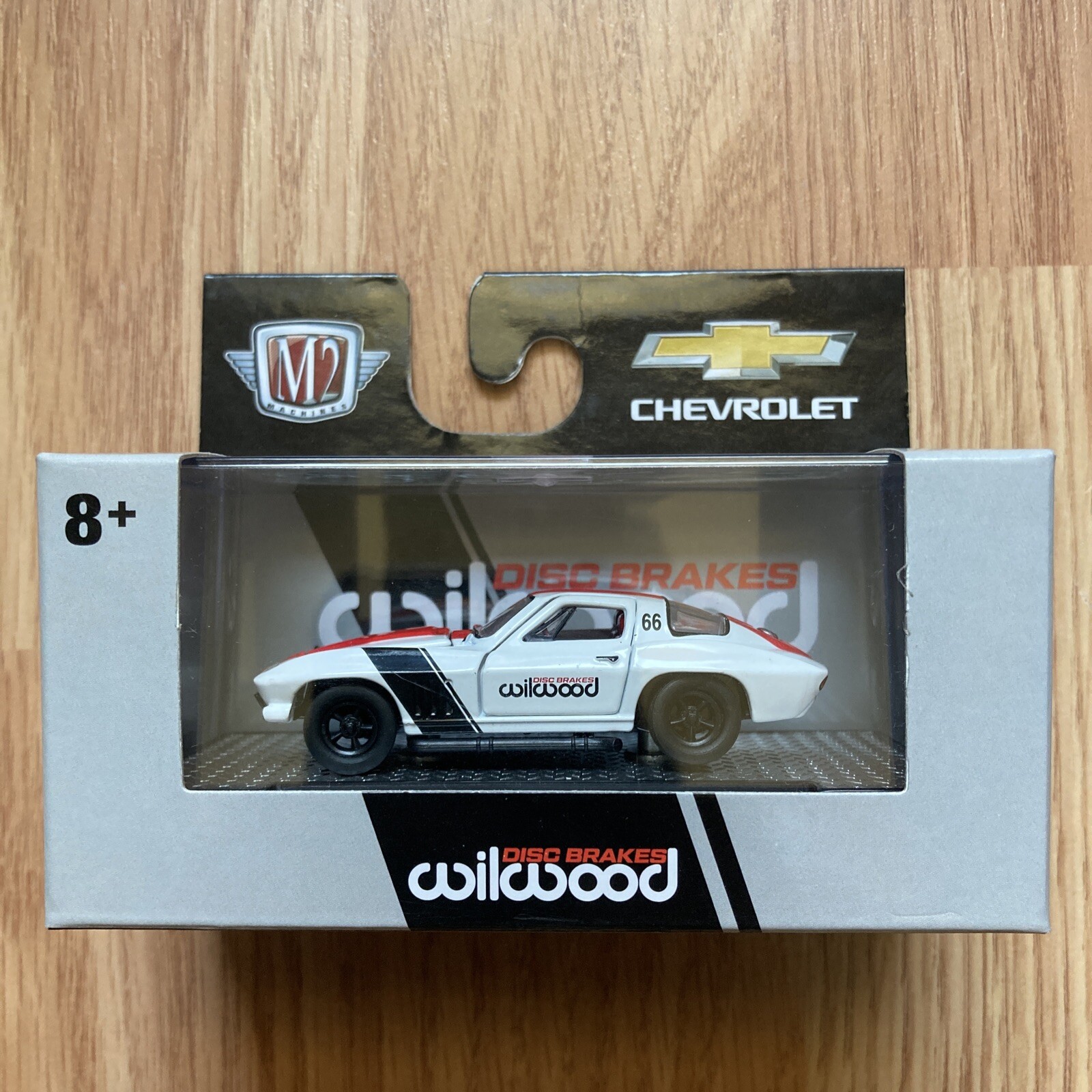 M2 Machines 1:64 Scale DISC BRAKES wilwood 1966 Chevrolet Corvette 427 R65 22-33