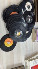 Lotto dischi vinile 40 pz- 45 giri vintage anni 60/70 uso decorativo arredamento