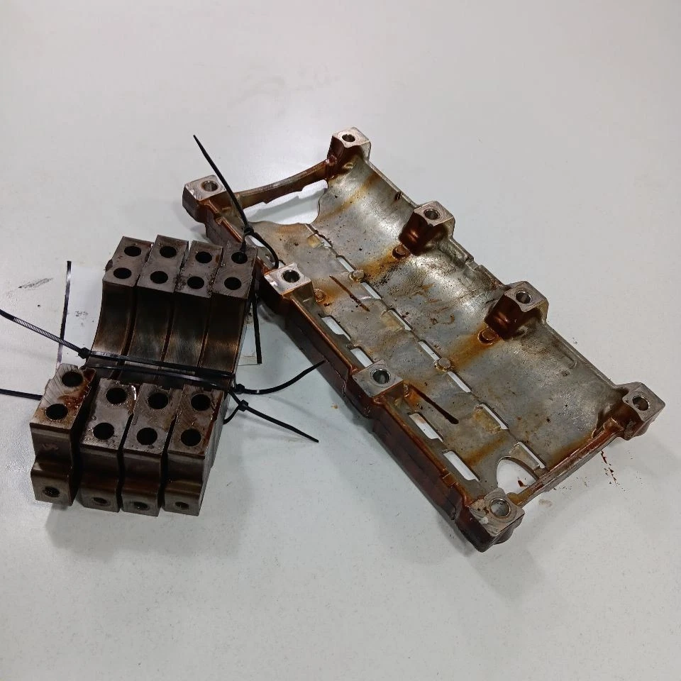 Tapa principal del cigüeñal bloque motor Ford Explorer 3.5 2016 2017 2018 2019 Foto 2 de 4