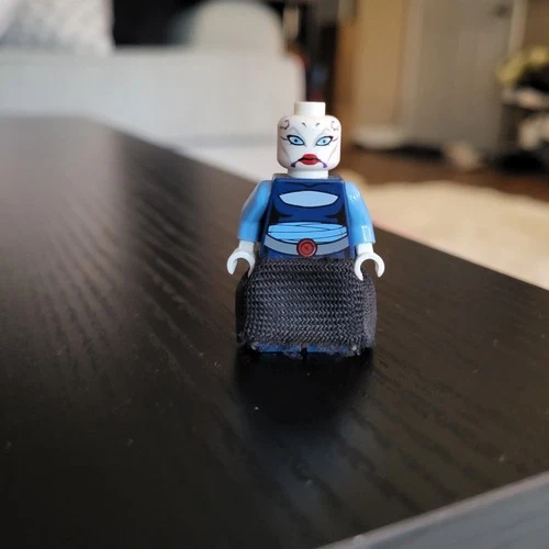 Lego Star Wars Minifigure: Asajj Ventress
