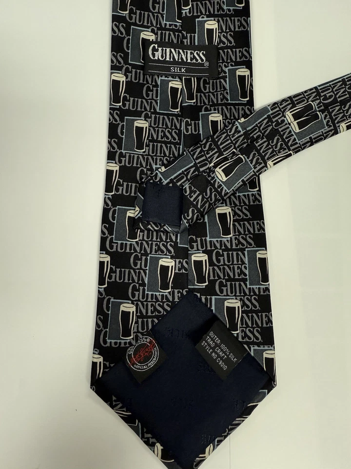 Corbata de cerveza Guinness para hombre negra seda irlandesa artesanía logotipo patrón usada en excelente estado Foto 2 de 4