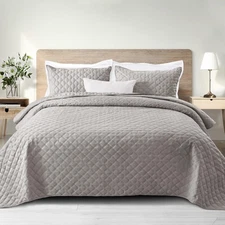 Queen Full Quilt Set Light Grey Grid Pattern Lightweight Bedspread 3pc