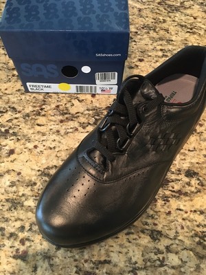 size 10.5 wide womens shoes