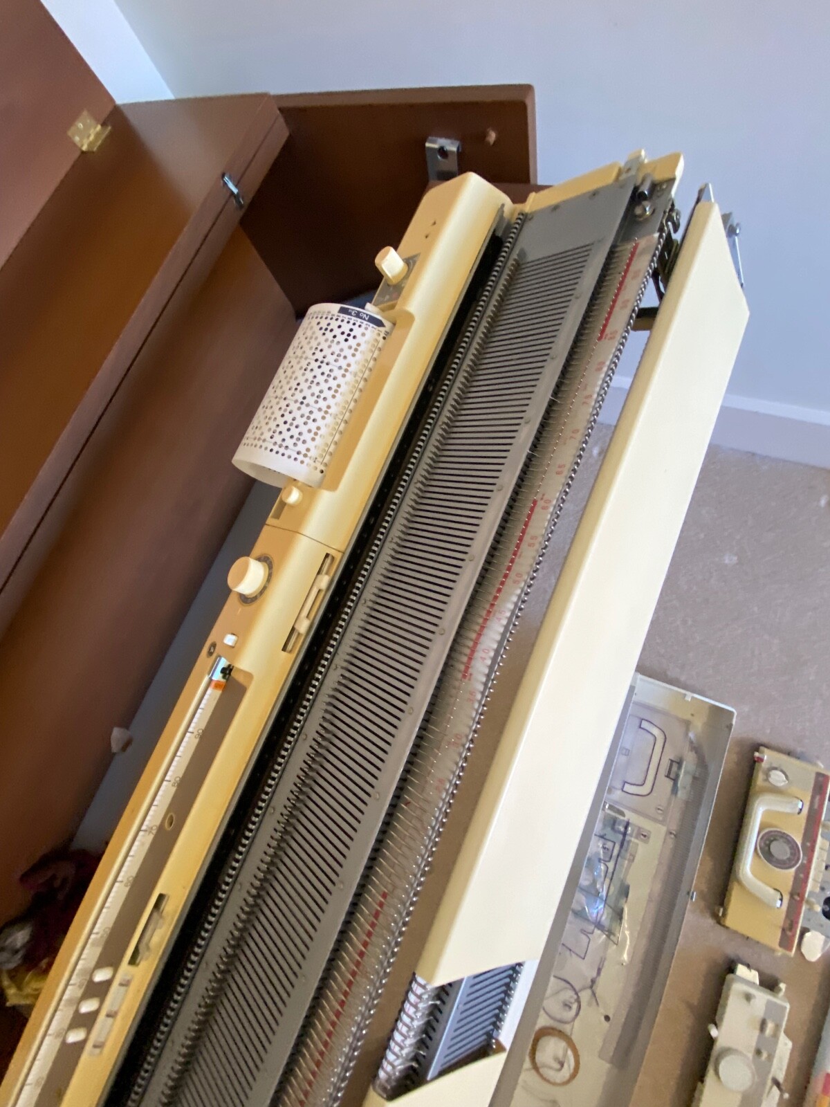 Brother Knitting Machine KH891, KR850 ribber, KRC900 Colour Changer