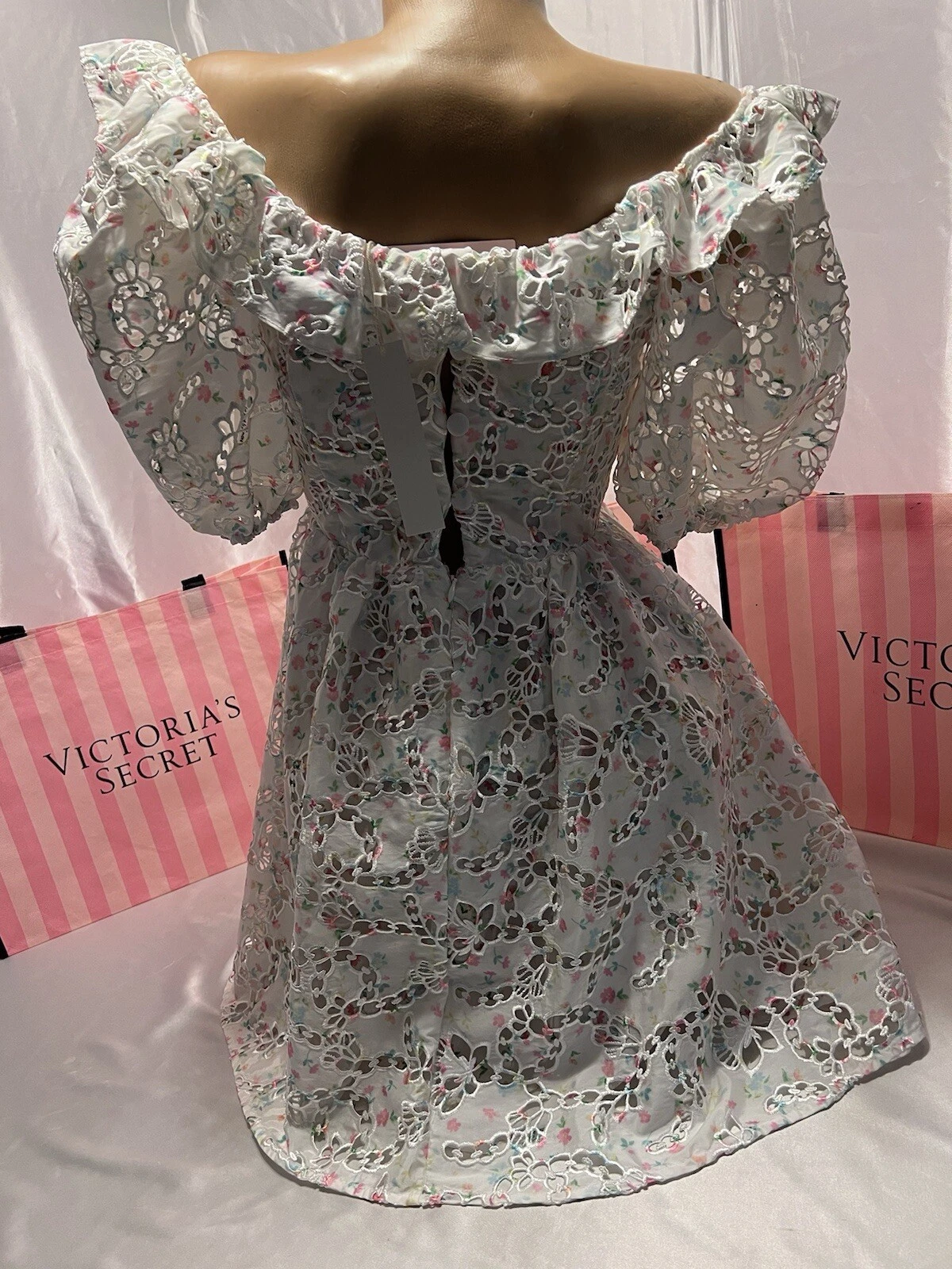 UNDERCOVER FOR LOVE & LEMONS per Victoria Secret Mini Abito Magnolia Bianco Floreale Piccolo