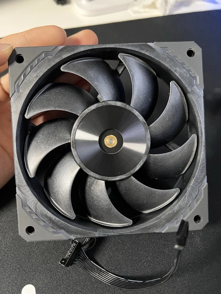 valkyrie x12/s12 Max Argb Fan