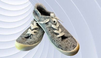Cat Sneakers Bobs from Sketchers  pre owned with love size us 7.5