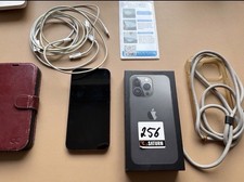 Apple iPhone 13 - 256 GB, ohne Simlock Inklusive Zubehörpaket