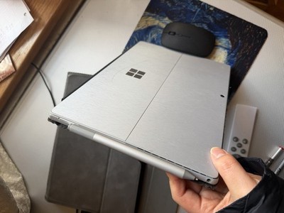 Microsoft Surface Pro 7 With All Accessories ( Keyboard,pen, Mouse And Cases)