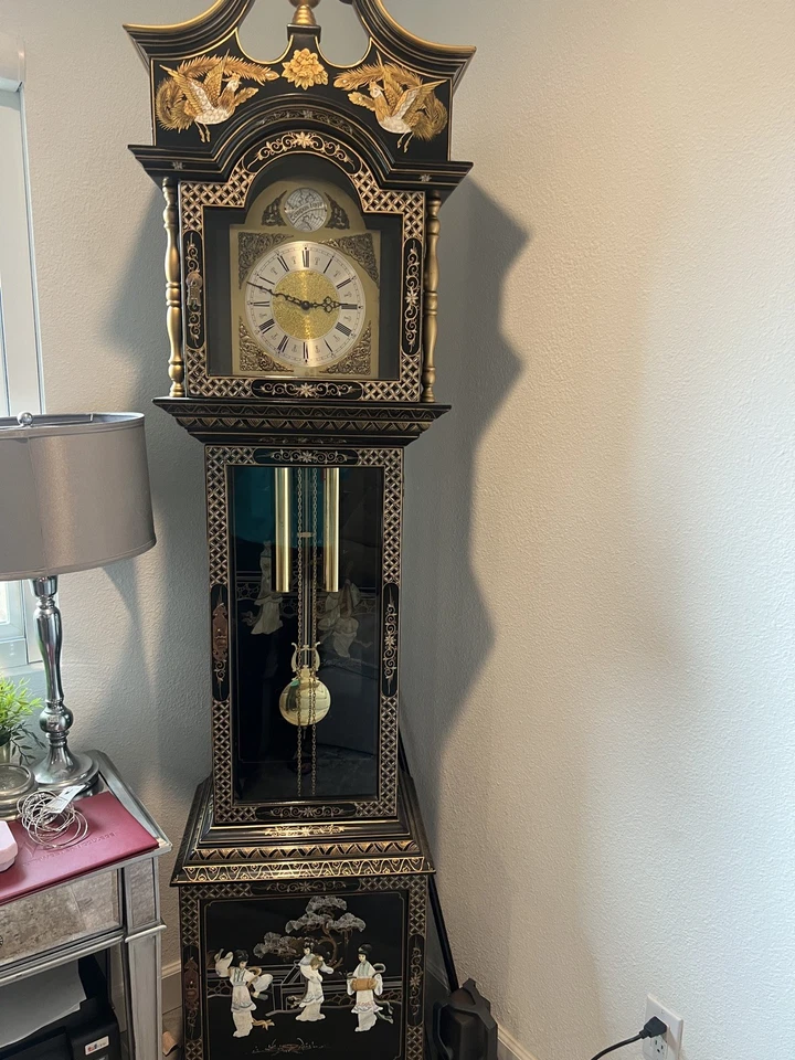 Reloj abuelo asiático vintage de laca negra  Foto 4 de 4