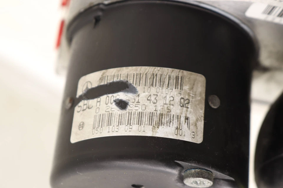 2007-2012 MERCEDES-BENZ SL550 - ABS PUMP / Module UNIT 0084314312 - Image 2 of 4