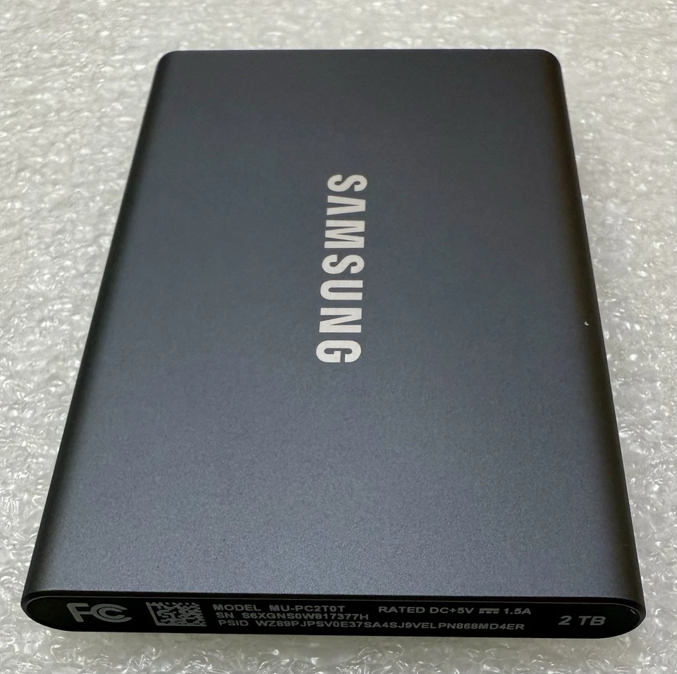 Samsung T7 MU-PC2T0T 2TB External Portable SSD - Titan Gray Grade A. Fast Ship - Image 2 of 4