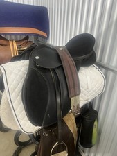 Thorowgood saddle with accessories