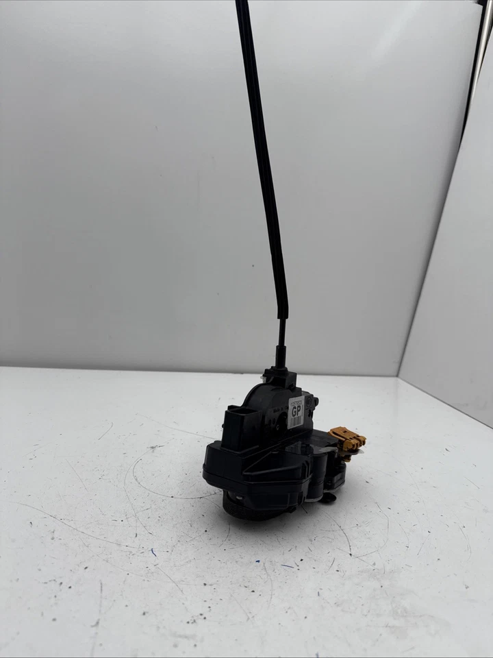 Chevrolet Trax 2013-2020 derecha derecha puerta delantera pestillo cerradura actuador 13579523 Foto 3 de 4