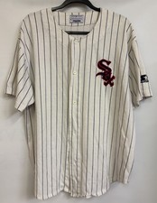 Top 10 Luis Aparicio Baseball Cards 31