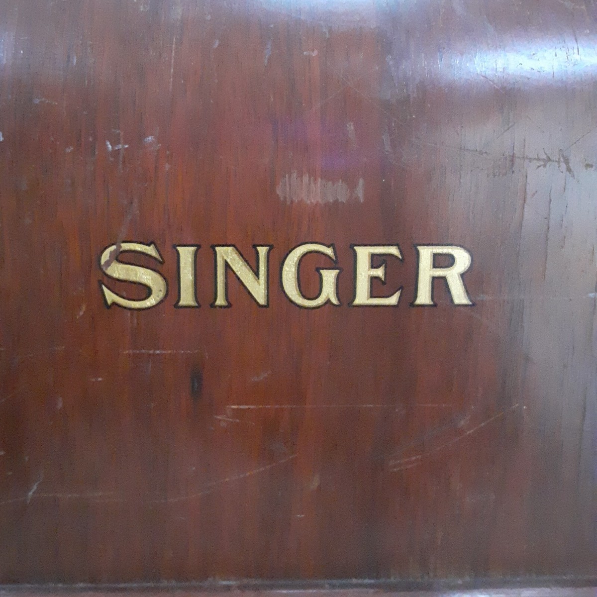 Antique 1933 Singer Sewing Machine With Knee Lever Hem Feet Crank