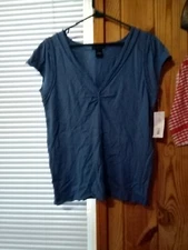 New Madison Studio Women's L Blue Tightrope Short Sleeve Top 