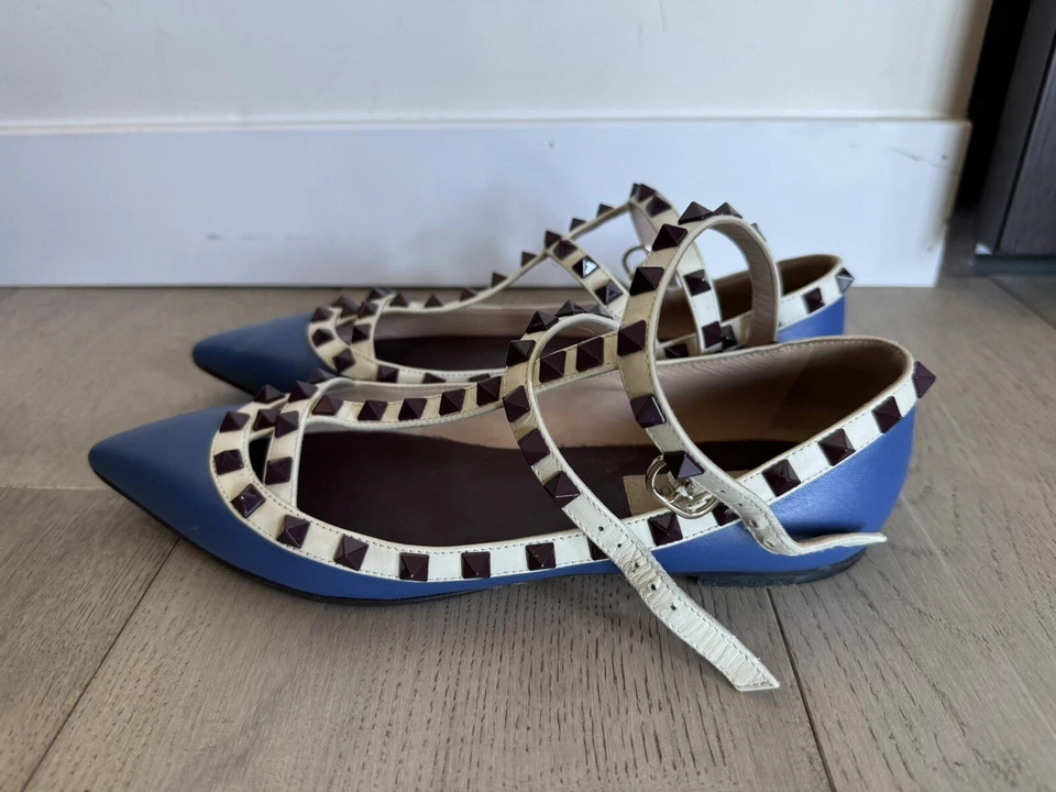 Bailarina plana Valentino Garavani Rockstar azul talla 37 EU, 7US Foto 3 de 4