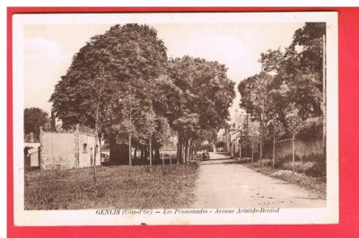 Old postcard - Genlis - 21 - Les Promenades - Avenue Aristide Briand