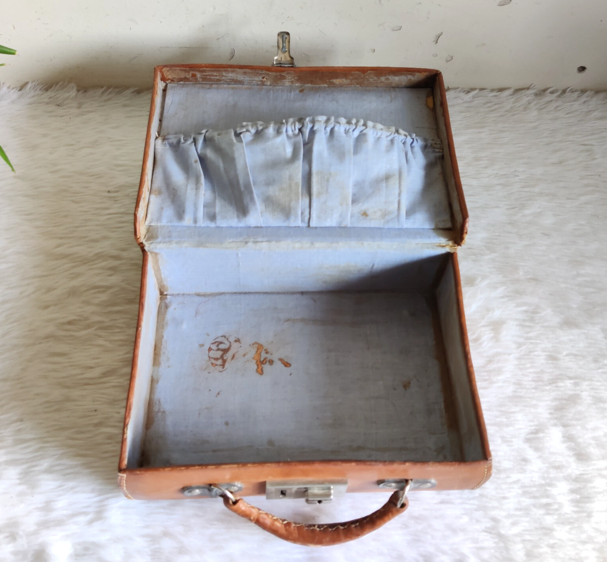 1940s Vintage CHENEY Brown Leather Suitcase Decorative Old