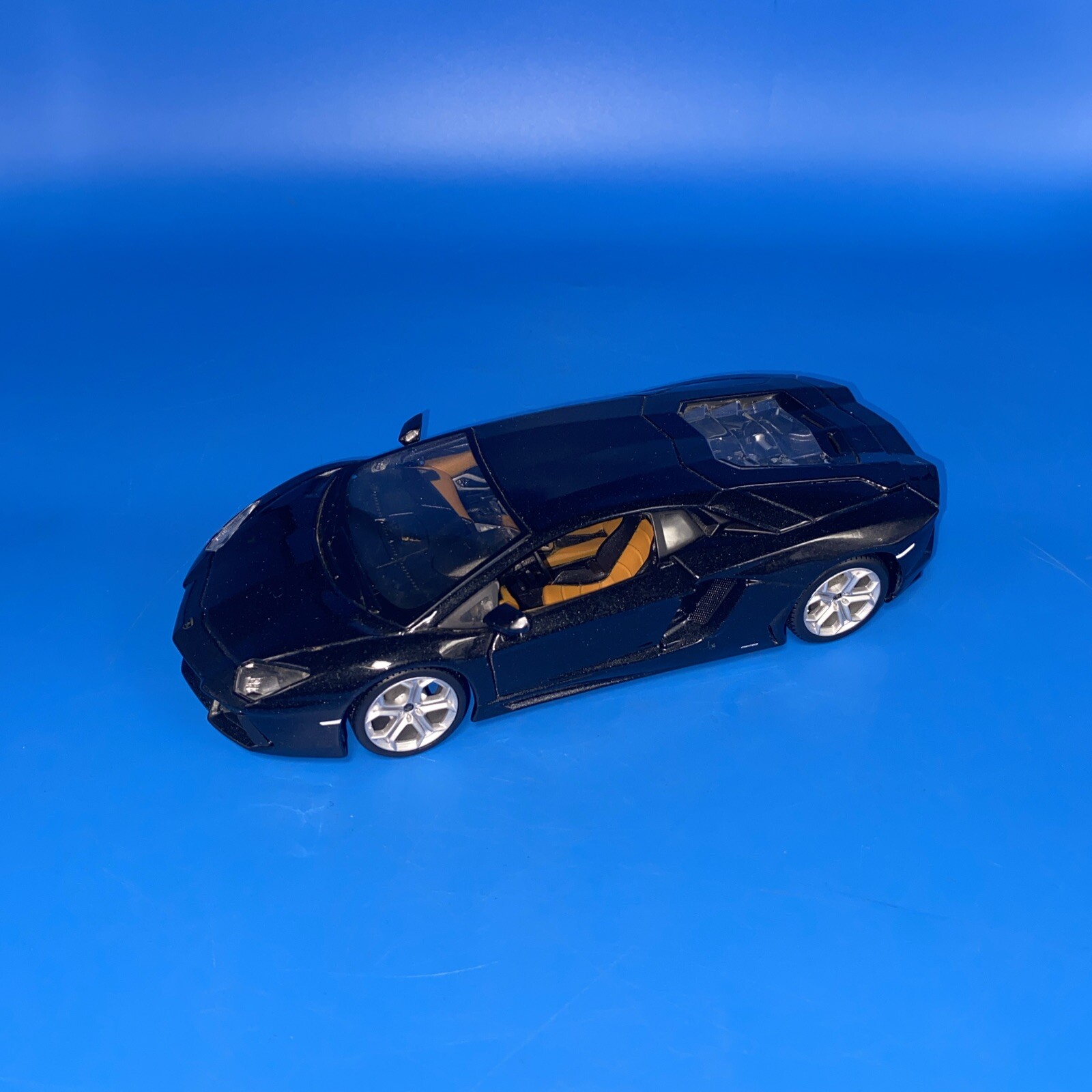 Picture 1 of 9