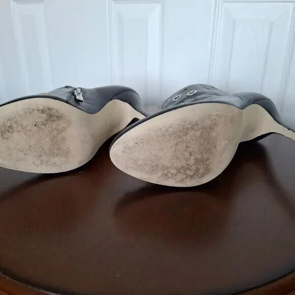 Ботинки на высоком каблуке Nicole Miller Agnes золотистые и серебряные люверсы размер США 7 - Изображение 4 из 4