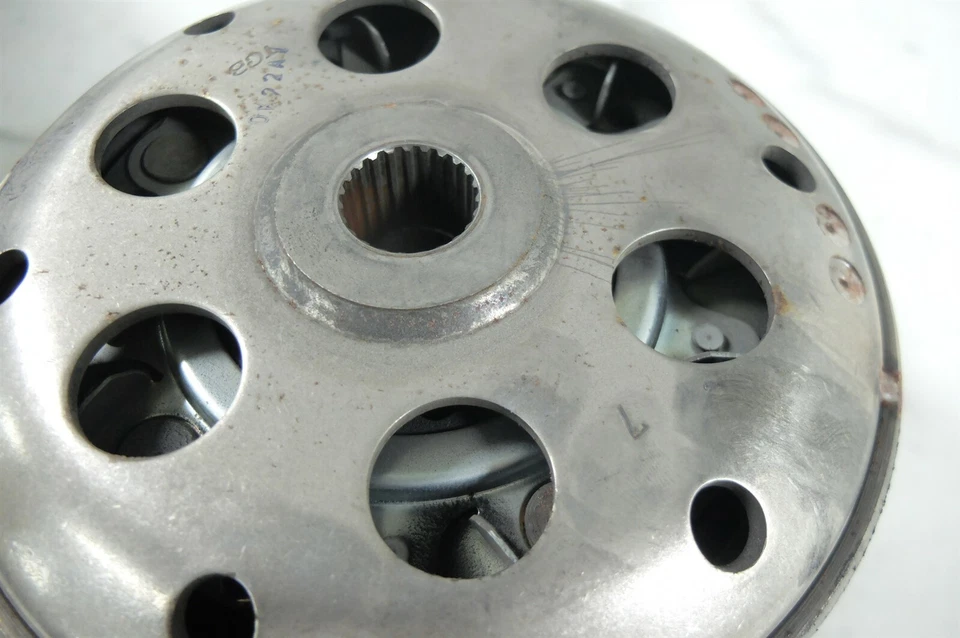 12 Aprilia Mana 850 GT ABS polea embrague trasero secundario Foto 3 de 4