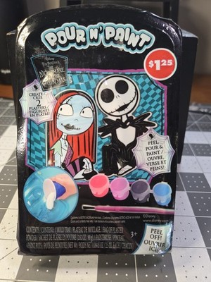 Disney Tim Burton s Nightmare Before Christmas Pour N' Paint Plaster Kit - NEW