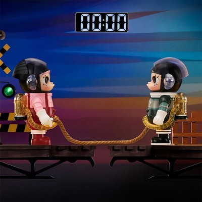 POP MART MEGA SPACE MOLLY 100% Squid Game Figure Set of 2 from