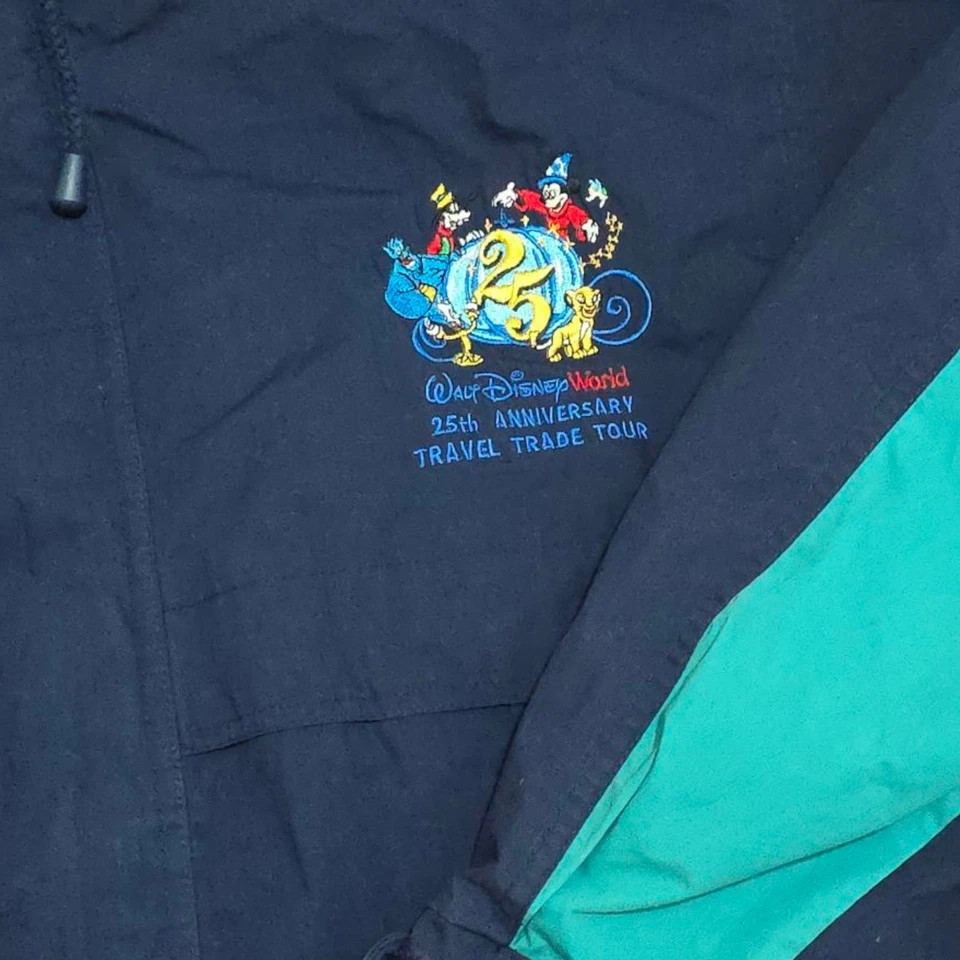 Chaqueta De Colección Disney World Miembro del Elenco Viaje Trade Tour 25 Aniversario M Foto 3 de 4