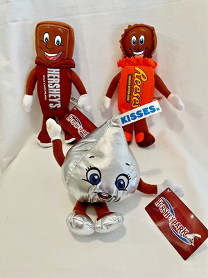 Hershey Park LOT OF 3 PLUSH  Kiss, Reese s Peanut Butter Cups, Hershey Bar
