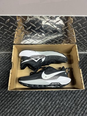  W Nike React X Pegasus Trail 5 Black White DV3865-001 Women s Size 9 Mens 7.5