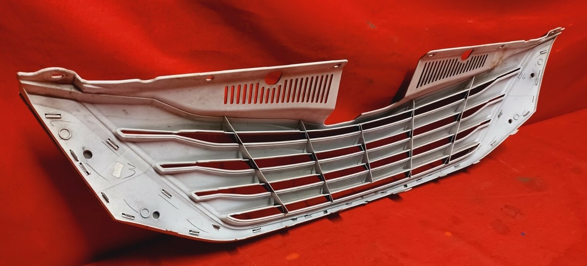 2011 - 2017 TOYOTA SIENNA UPPER GRILLE OEM 53101-08070 | eBay