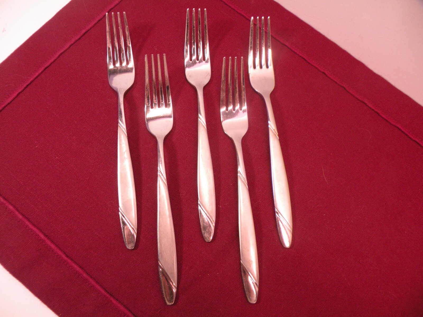 5 Oneida Stainless Frosted Glossy Flatware 18/10 Risotto Salad Forks 6