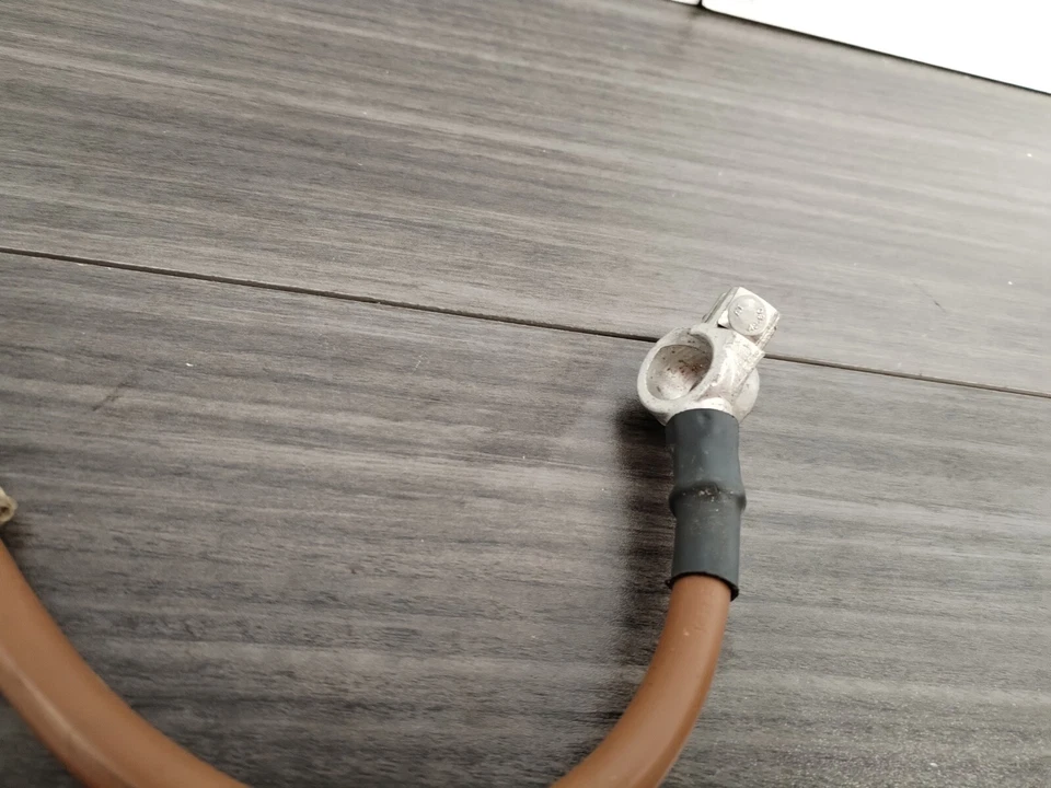 Correa de puesta a tierra de batería Mercedes-Benz Sprinter 2015 A9065400241  Foto 4 de 4