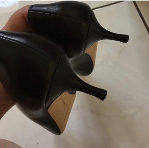 Manolo Blahnik Size EU 38.5 US 8.5 Kitten Blank Pump Heels - Picture 4 of 5
