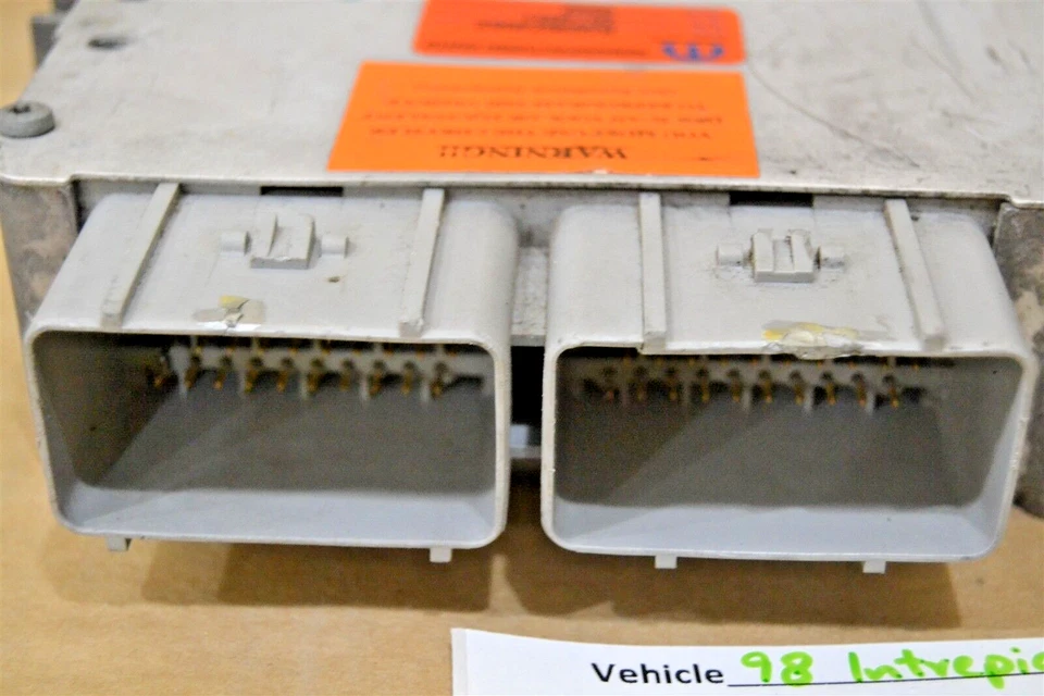 1999 Dodge Intrepid Concorde 2.7L Engine Control Unit R4896230AE Module 44 6B3 - Image 4 of 4