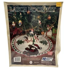 National Yarn Crafts Latch Hook Kit Santa's Helper CH875 Sealed NOS Bear Trees