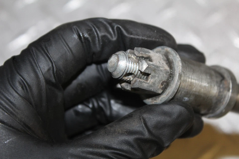 Suzuki GS1000 GS 1000 1978 llanta delantera eje pivote perno Foto 3 de 4