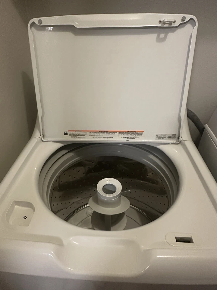 Hotpoint Washer and Dryer Set – Excellent Condition/ Moving Sale - Image 4 of 4