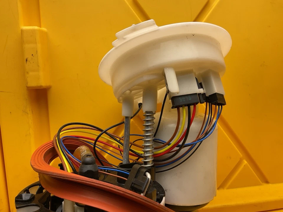 AUDI A6 QUATTRO 2012-2018 CONJUNTO BOMBA COMBUSTIBLE 3,0 L 4G0 919 051 OEM Foto 2 de 4