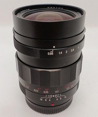 Voigtlander Nokton 17.5mm f/0.95 MFT Lens Used Micro Four Thirds