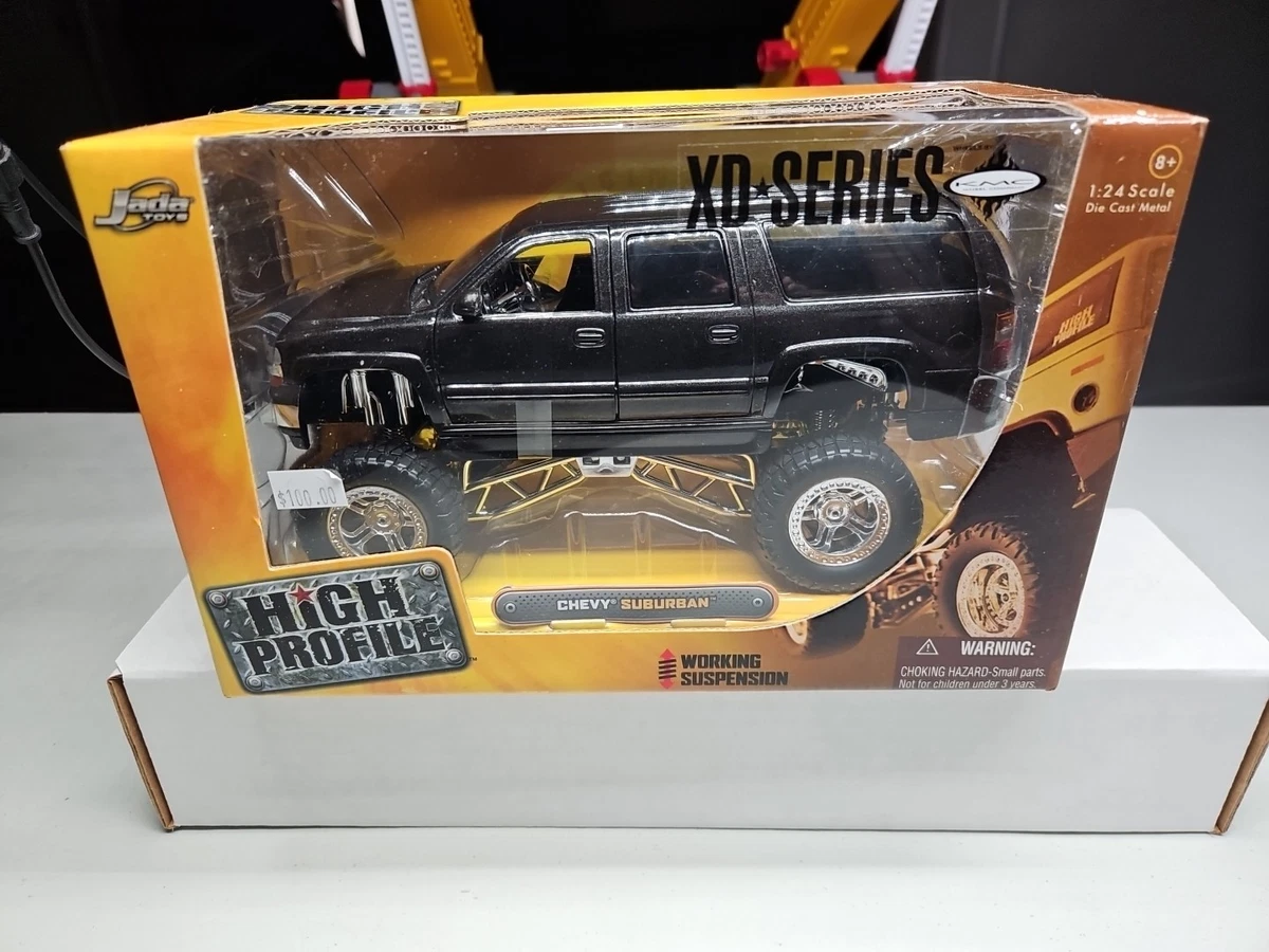 Chevrolet Suburban 1:24 Contemporary Manufacture Diecast Cars