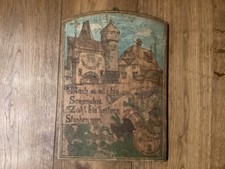 Historisches monogrammiertes Holzbild Relief mit Sinnspruch haptisch