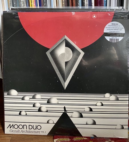 Moon Duo Occult Architecture Vol. 1 lp Ltd black and red Marbled colored vinyl - Picture 2 of 5