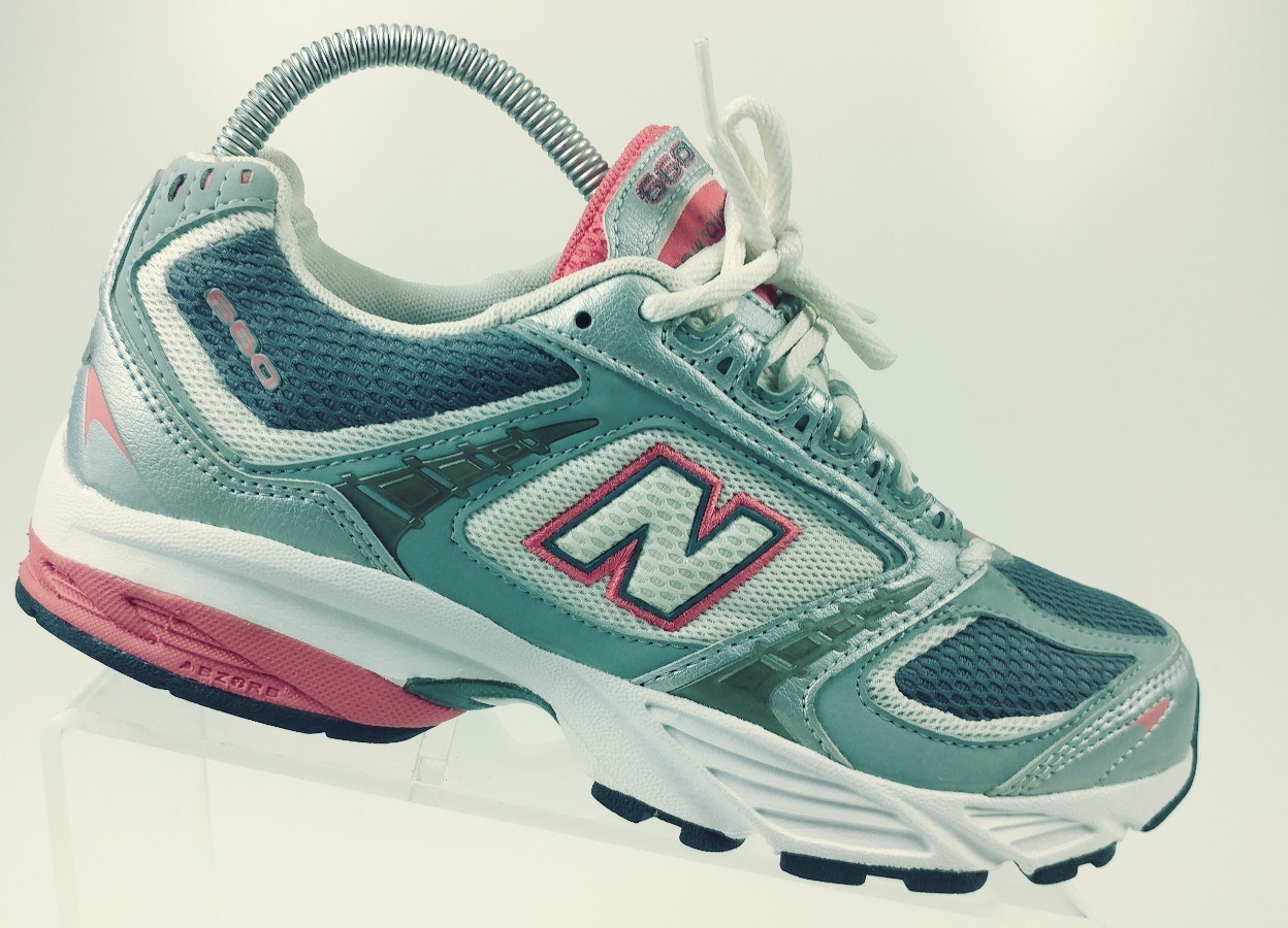 new balance 811v2 trainer